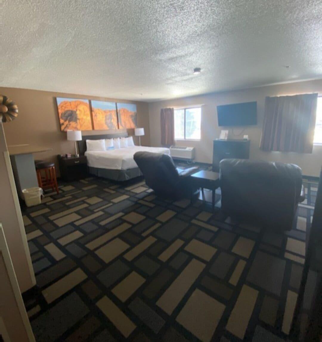 Days By Wyndham Hotel Watertown